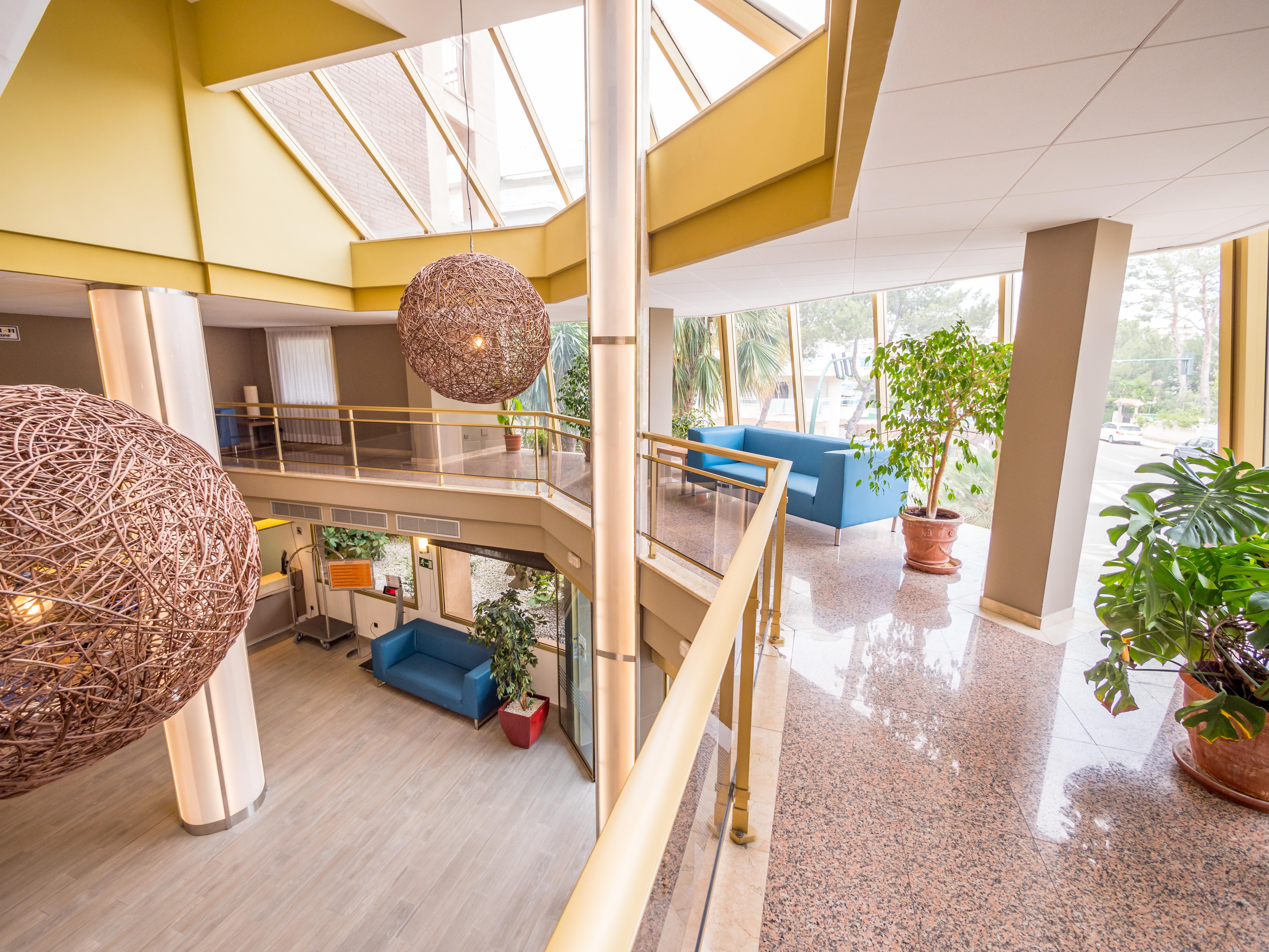 Golden Avenida Family 4* 4*