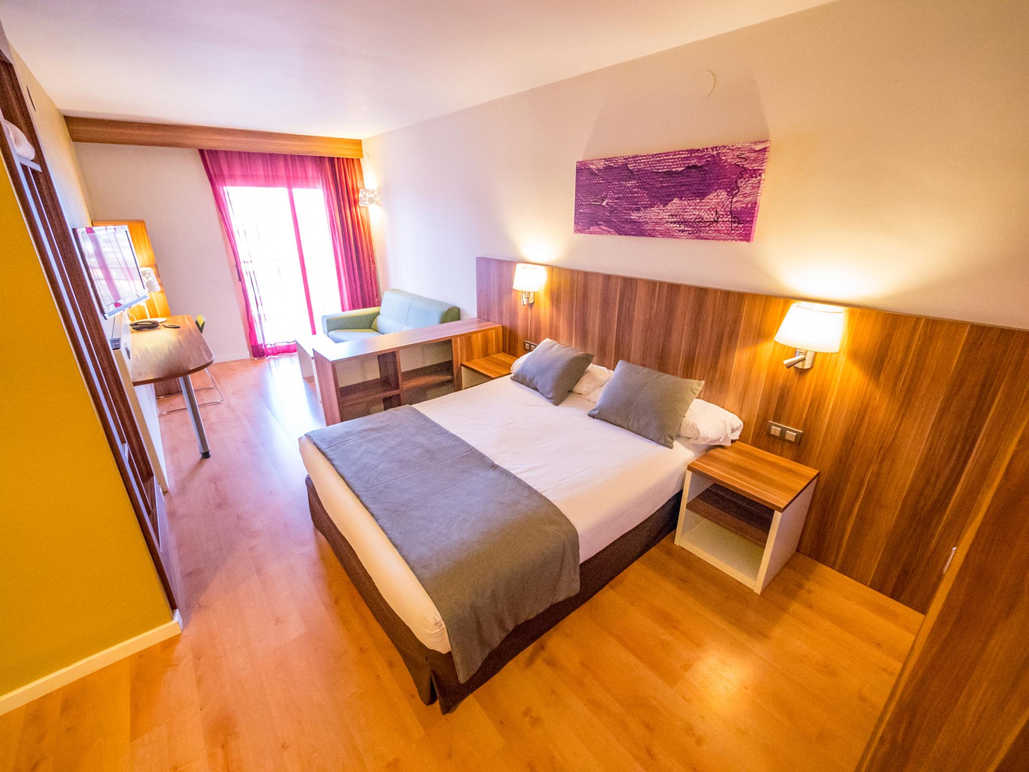Golden Avenida Family 4* Hotel 4*