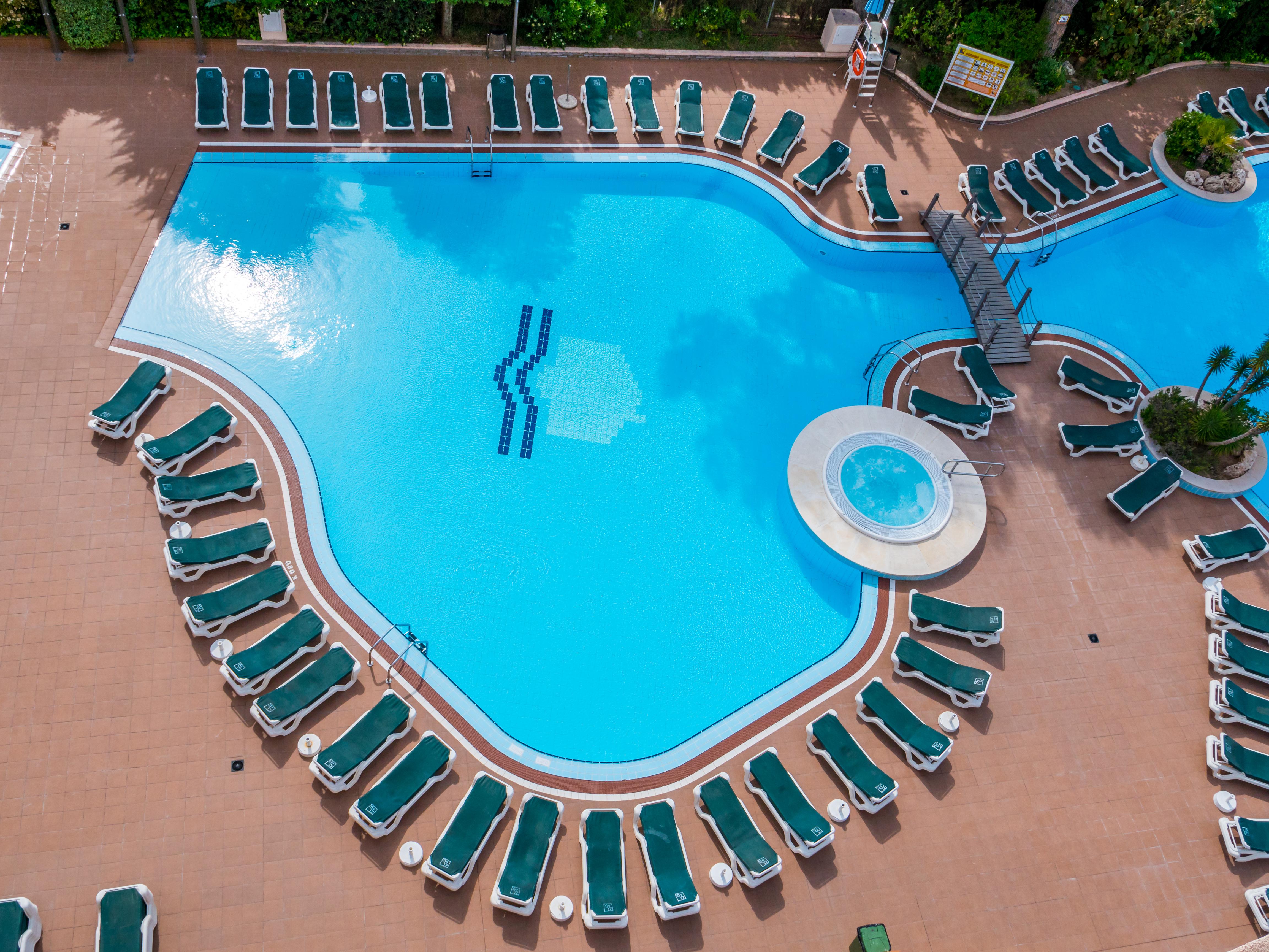 Golden Avenida Family 4* 4*