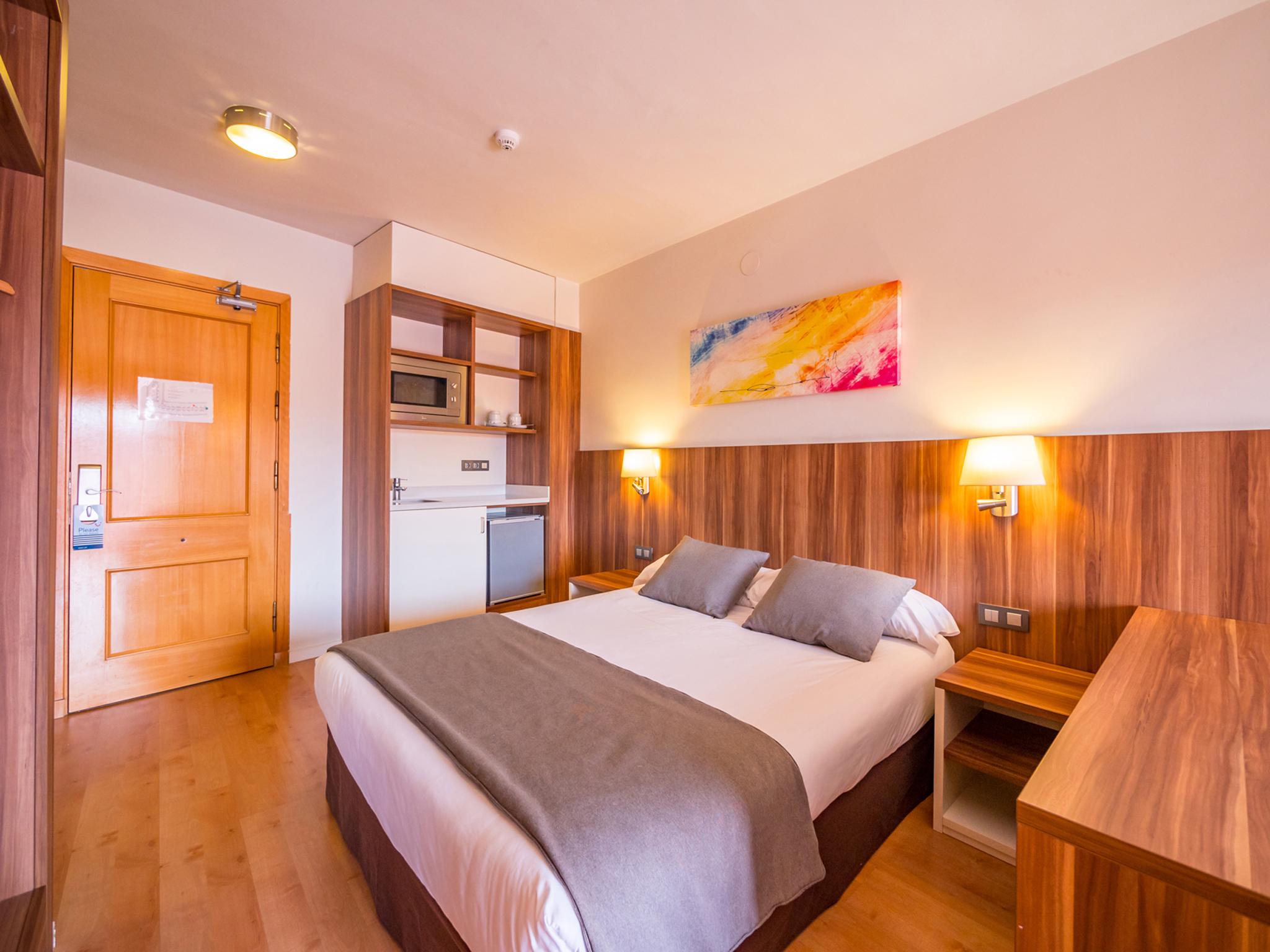 Golden Avenida Family 4* Hotel