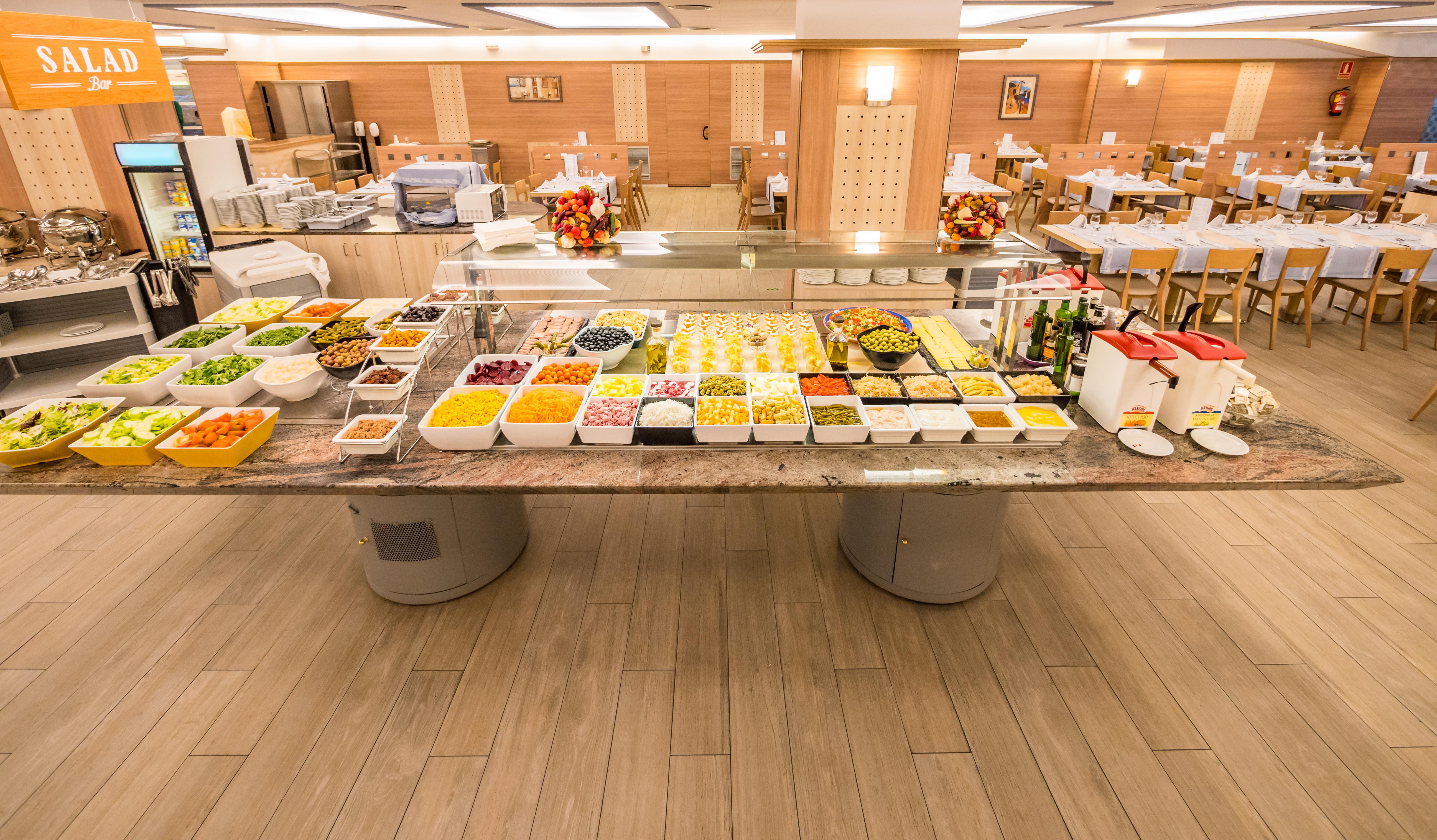 Golden Avenida Family 4* Hotel 4*