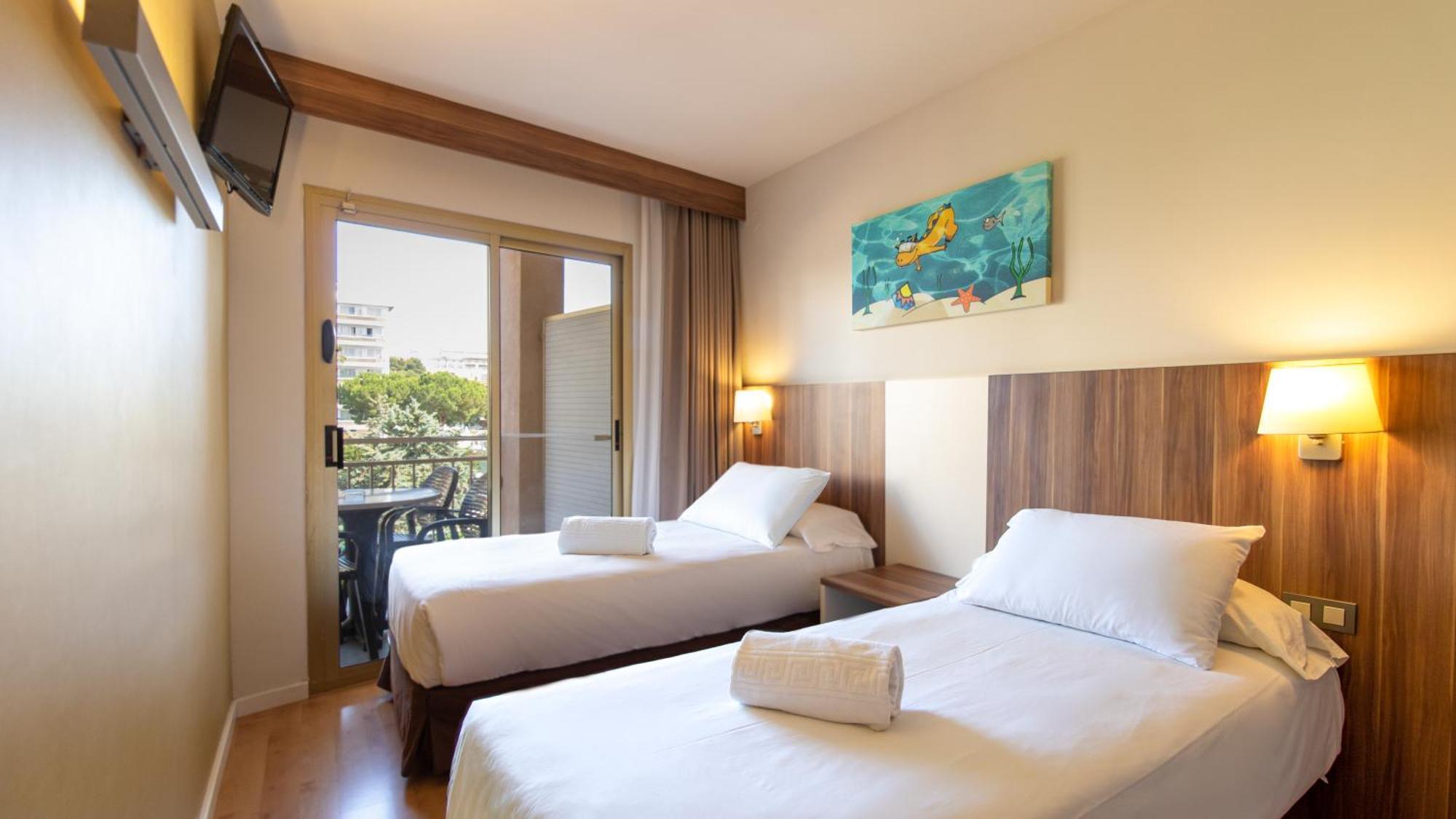 Golden Avenida Family 4* Hotel
