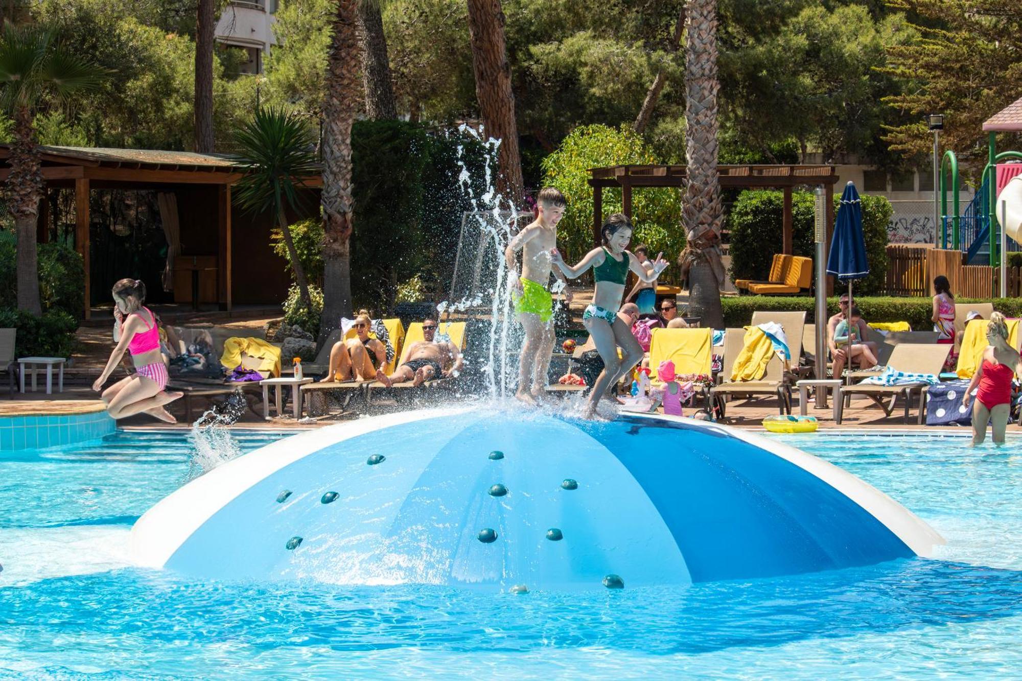 Hotel Golden Avenida Family 4* Salou