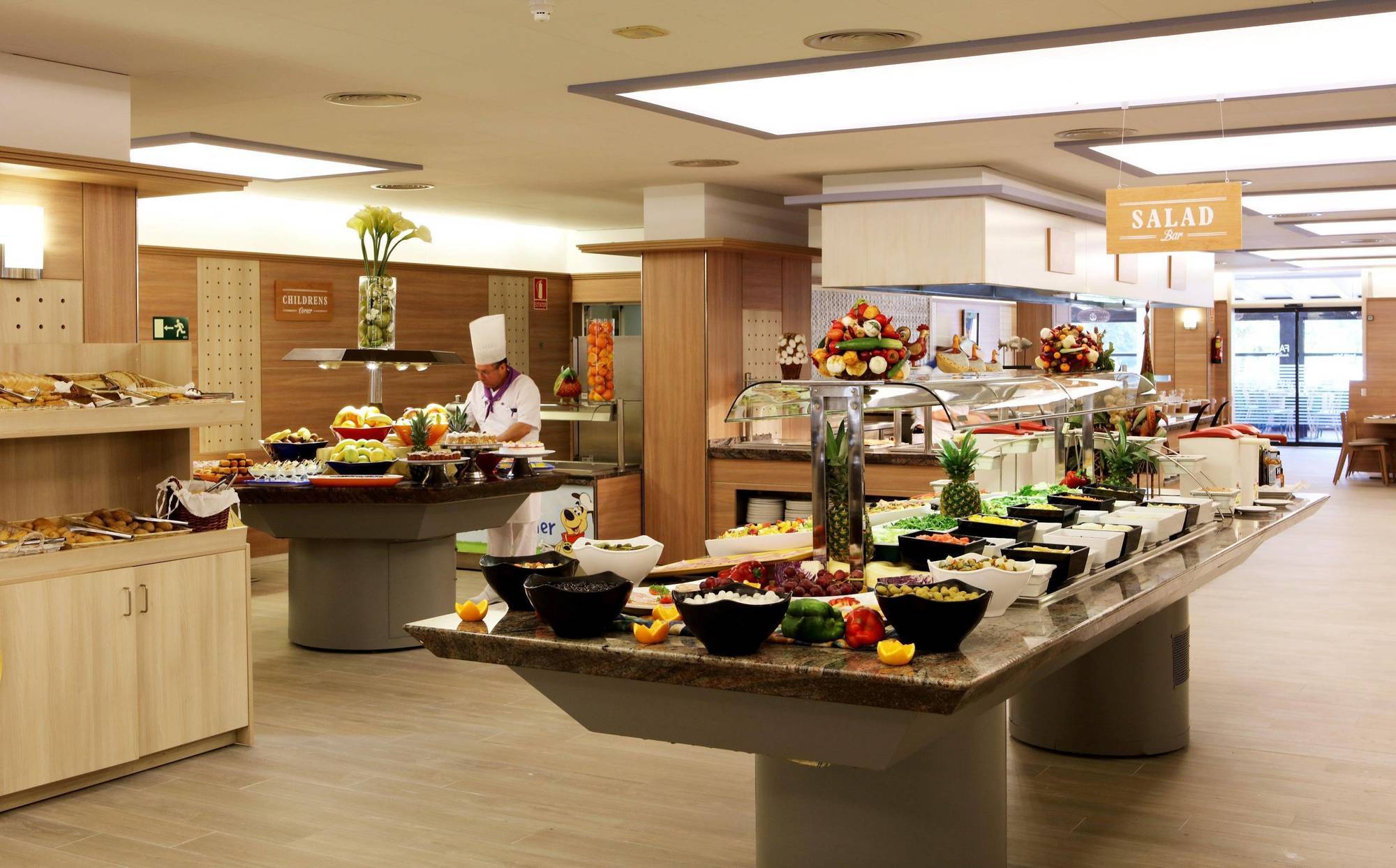 Hotel Golden Avenida Family 4* Salou