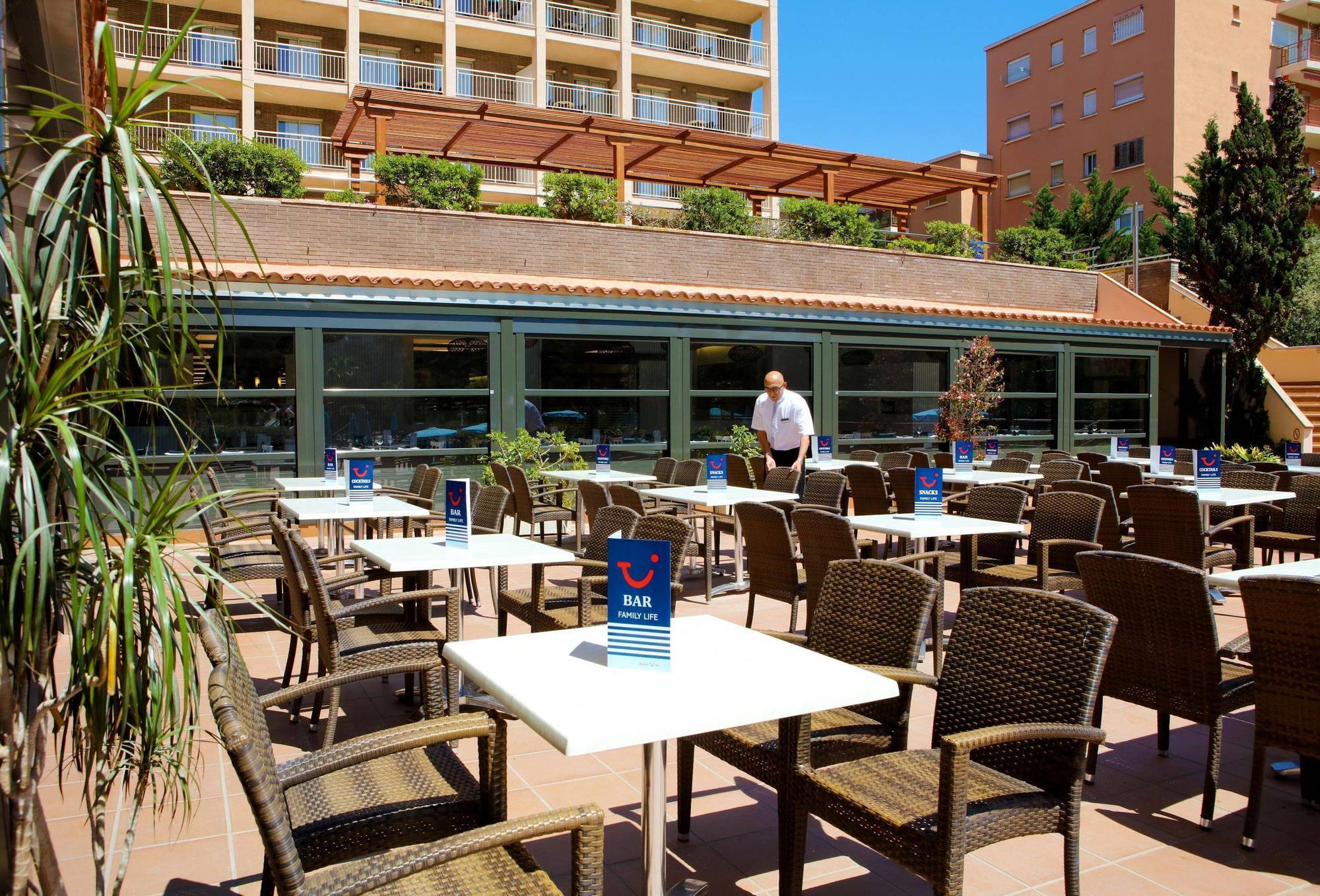 Hotel Golden Avenida Family 4* Salou